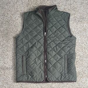 Tahari Green Quilted Vest with Diamond Pattern